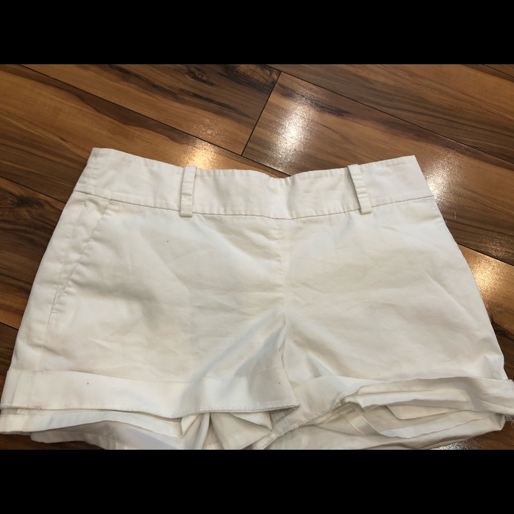 White shorts ☁️🌥